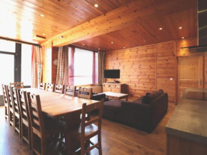 Appartement Moderne, 14 Pers, Proche Pistes, Sauna, WIFI, Animaux Acceptés - FR-1-502-360